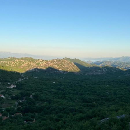 House On The Hill Villa Cetinje Luaran gambar
